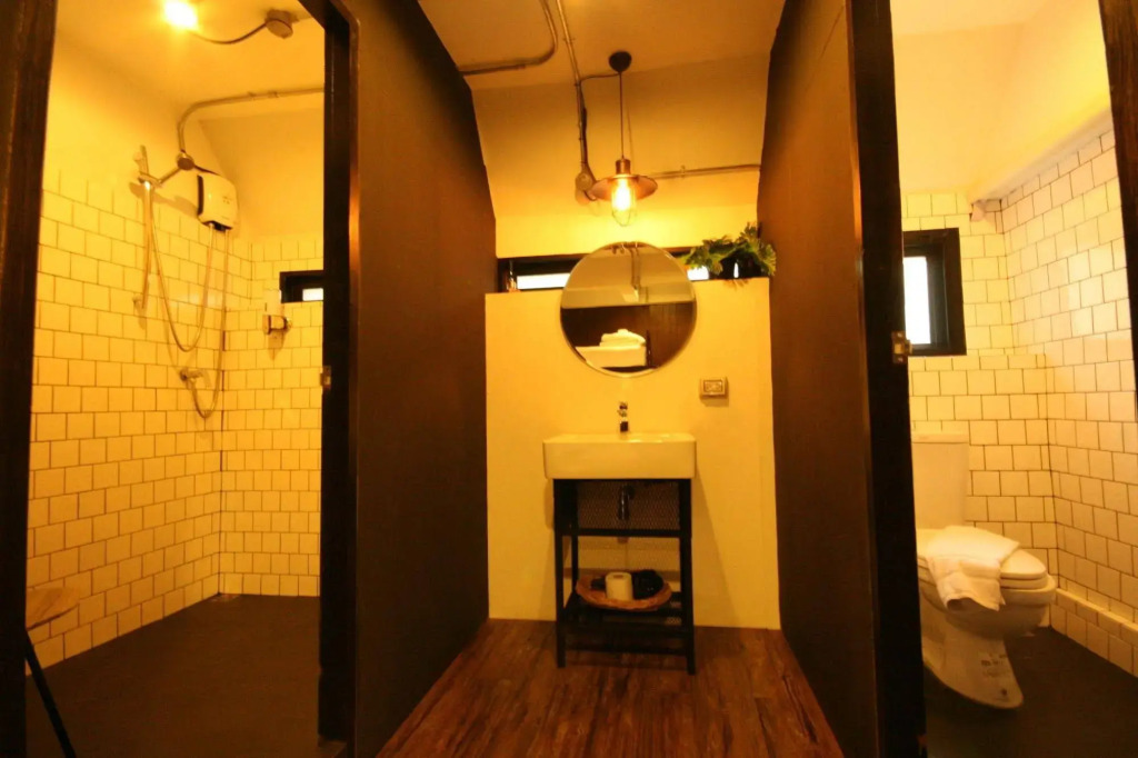 STrips the Poshtel - Hostel