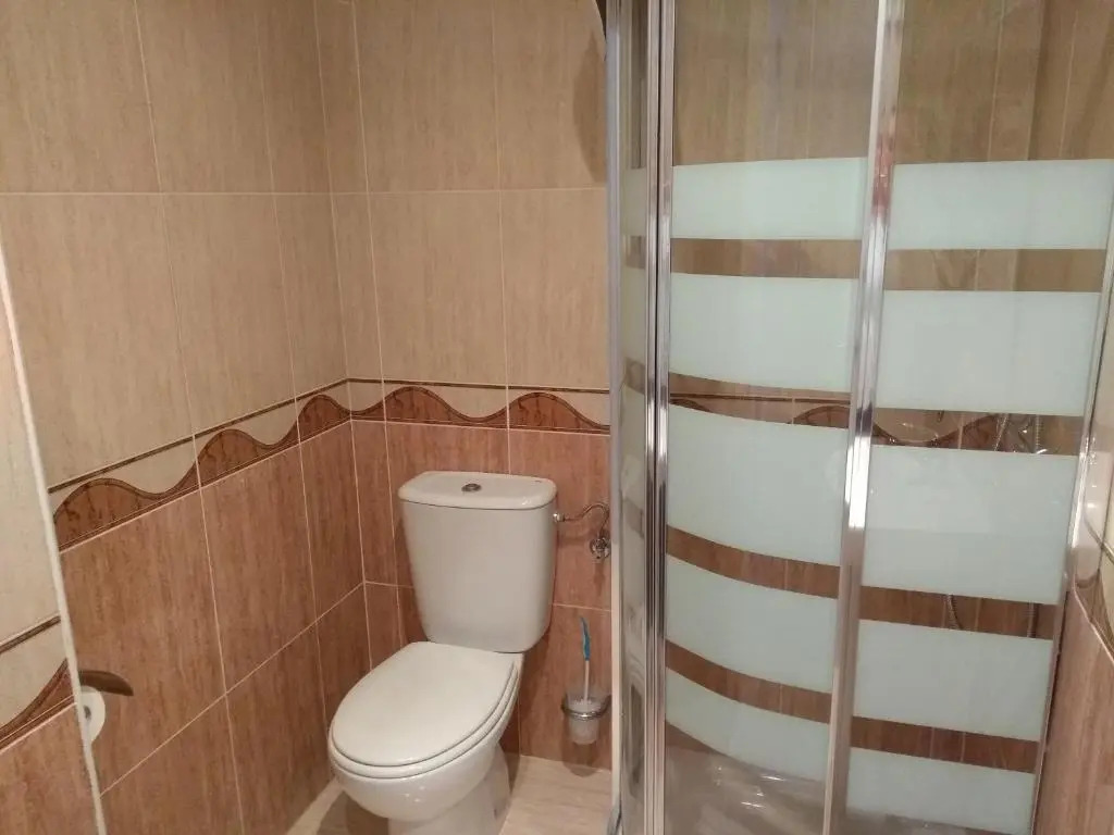 Marina Dor. 1ª Línea Planta 8. Precioso. 6 adultos + 1 bebé