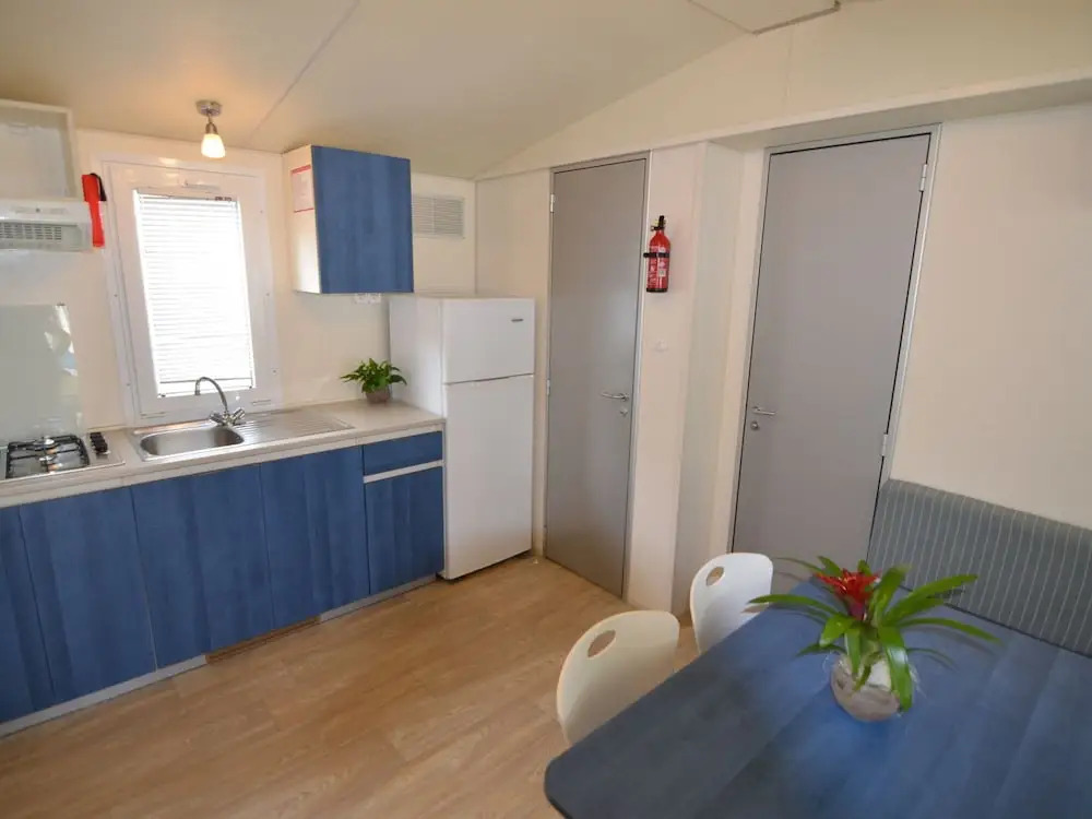 Nice Chalet with Terrace near Sea