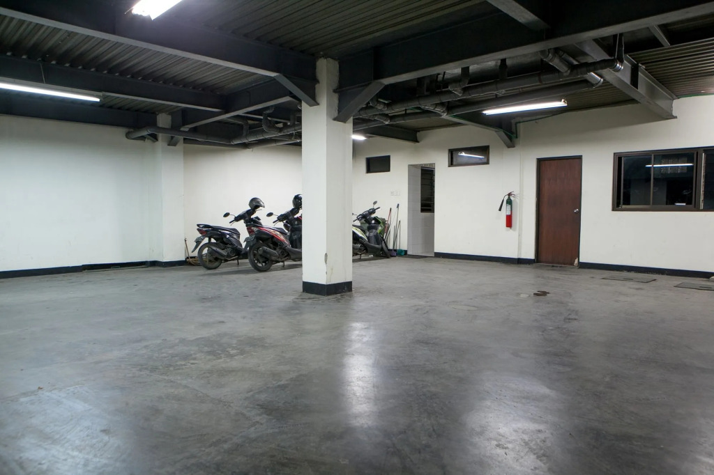 RedDoorz Plus at Buah Batu
