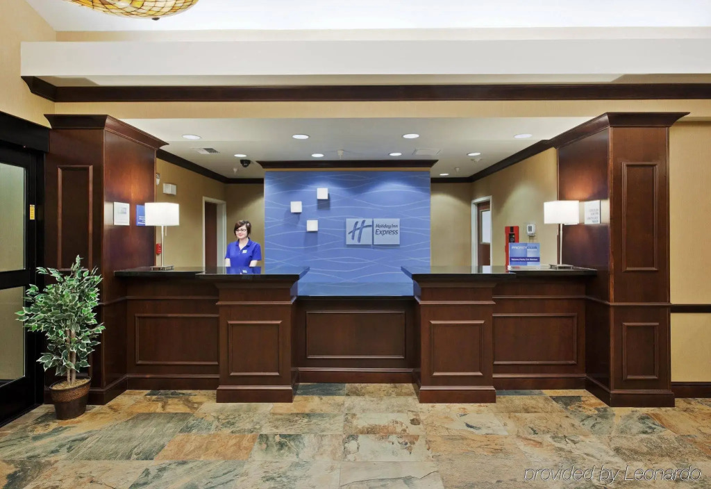 Holiday Inn Express and Suites Great Falls by IHG