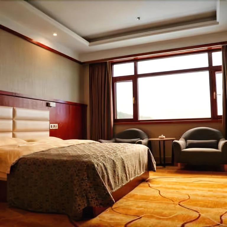Zhong Yuan Hotel