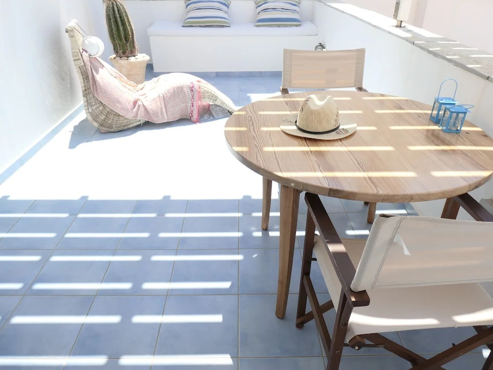 Innaxos City Central Studio