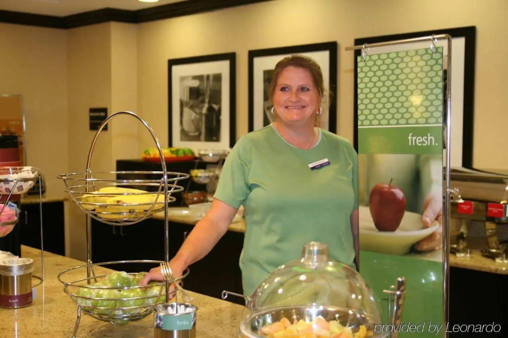 Hampton Inn Covington, GA