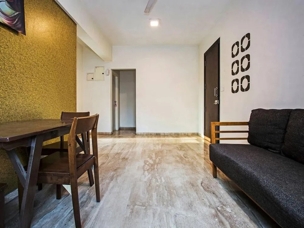 Iris Suites