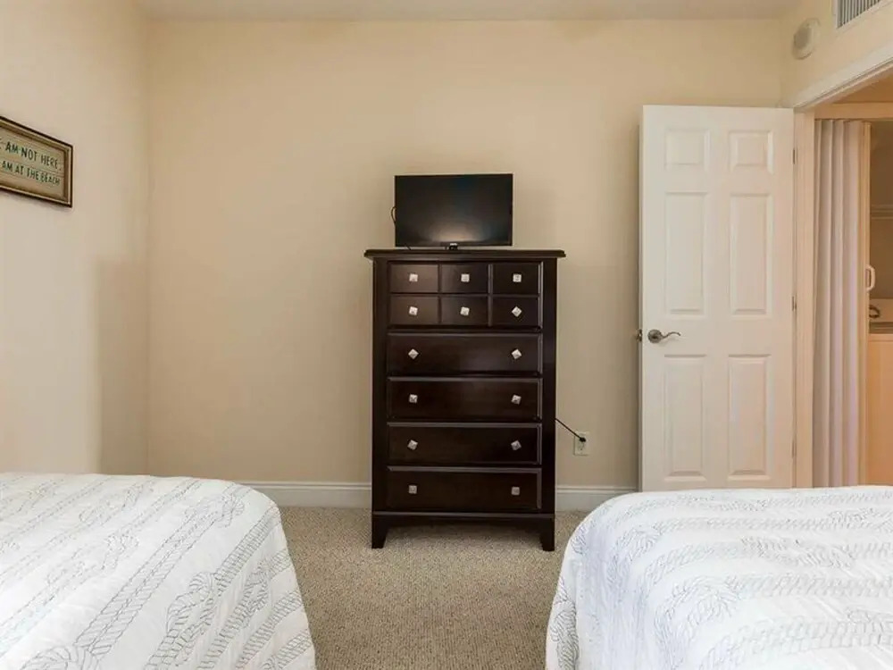 Broadmoor 1204