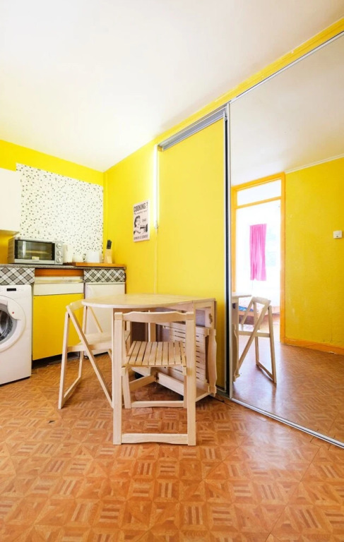 A Cosy two Bedroom Apartment, Sleeps 3
