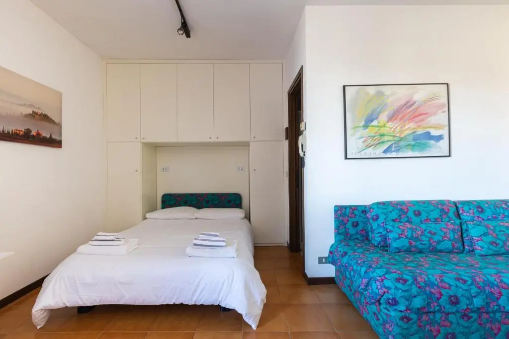 Mysa Properties - Lovely Studio between Lake and Castle
