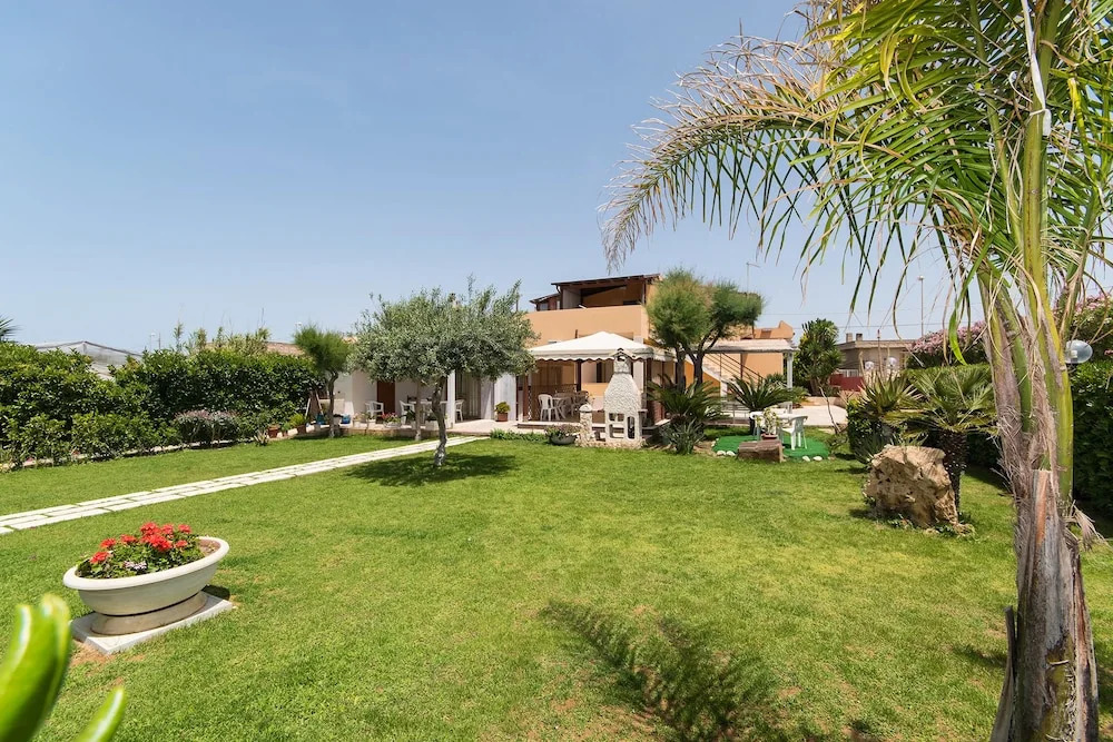 Villa Kamarina Land
