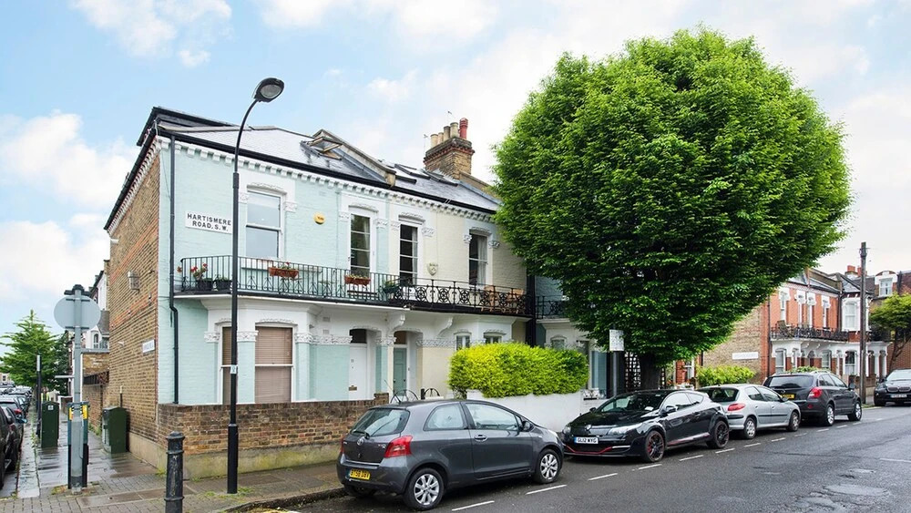 Spacious, Comfortable 2BR Fulham Maisonette