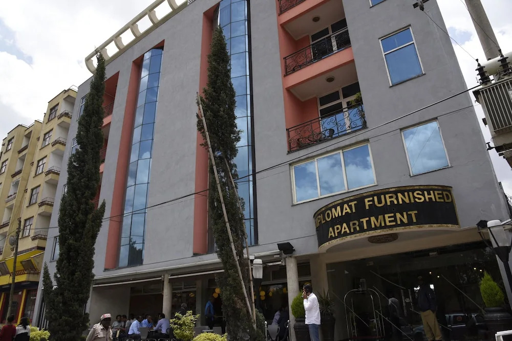 Diplomat Furnished Apartments