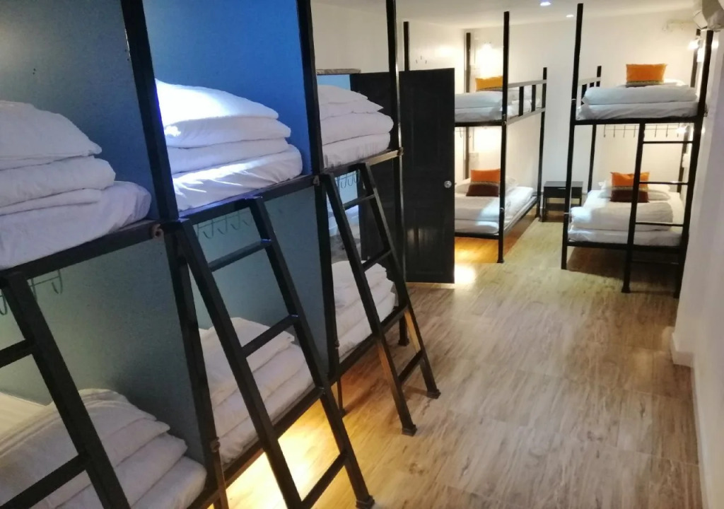Life Hostel