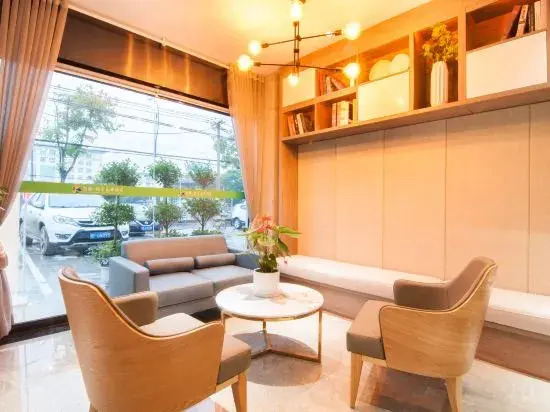 Delicacy and Warm·Gardenia Blossom Hotel (Baicheng University Town Medical College)