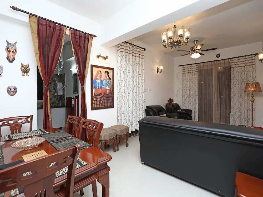 OYO 13172 Home Exotic 1BHK Pacific Golf Estate