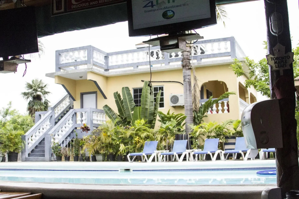 Seastar Inn Bed And Breakfast