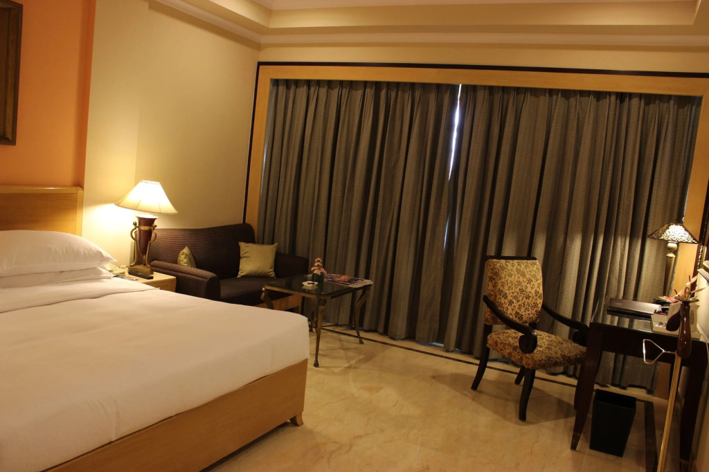 Hotel The Hans - Connaught Place, New Delhi