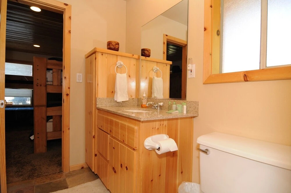 No. 13 Ski-In/Ski-Out Bear Mountain - 5 Br Home