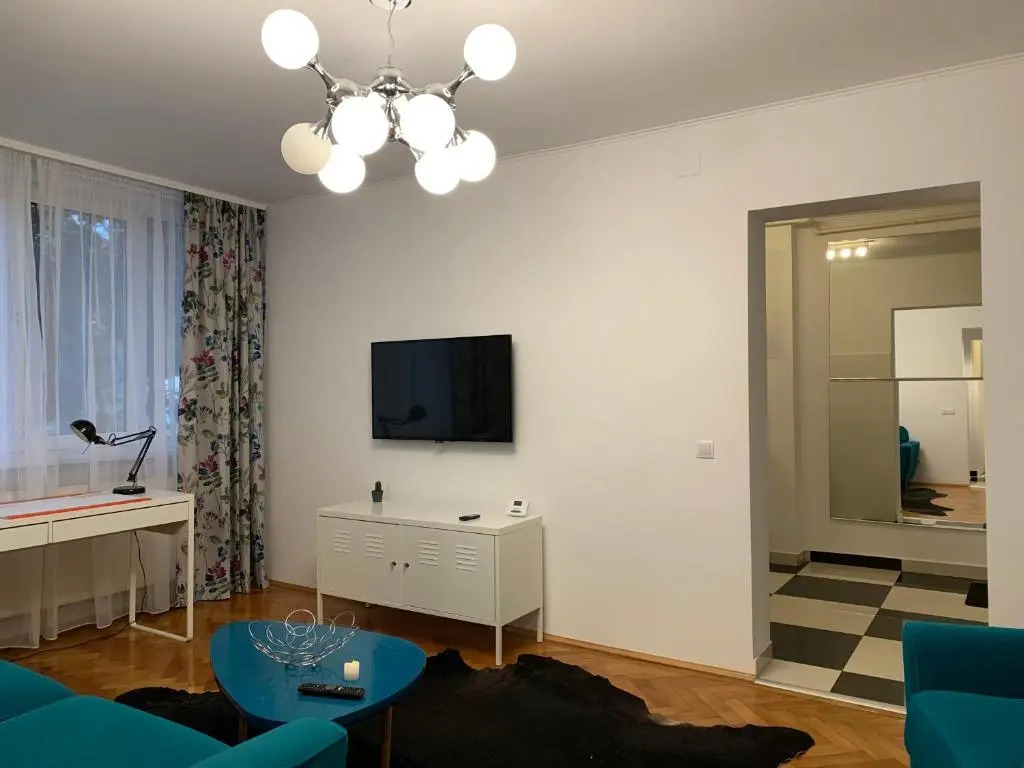 Cornisa Apartment