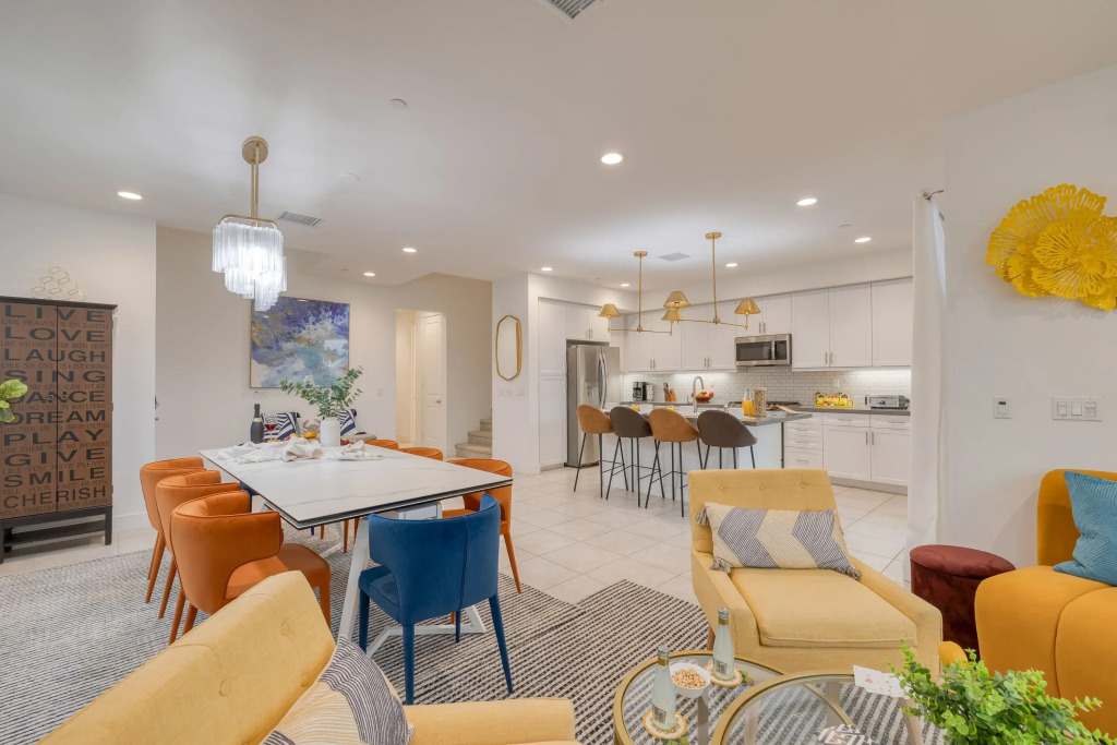 Sunburst by Avantstay Lakefront + Mountain Views