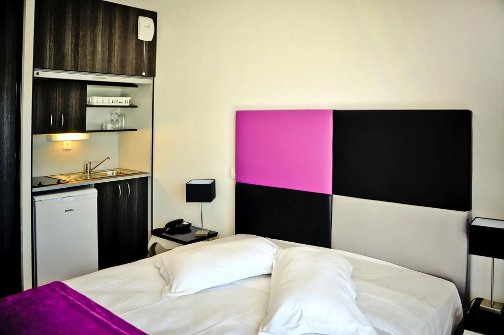 Coastal Stay With Pool in La Baule