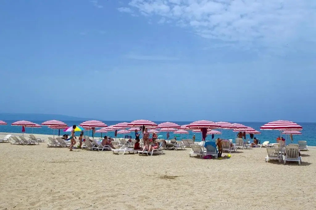 Pizzo Beach Club Resort