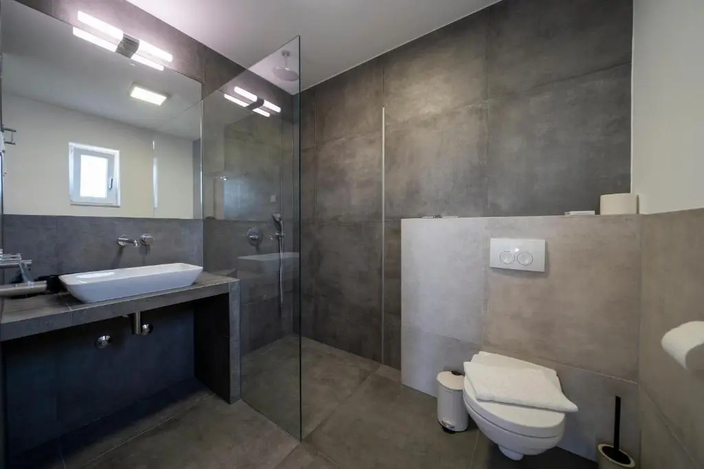 Villa Elani - Stylish And Modern 6B Seaview Villa