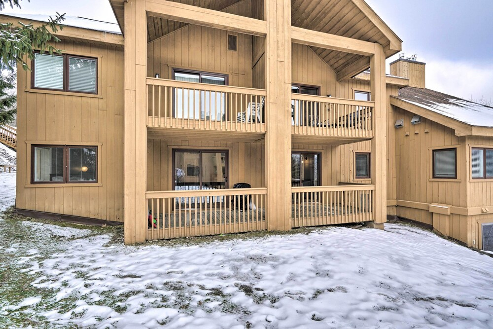 Ski-in/out & Golf Condo w/ A/C at Holiday Valley!
