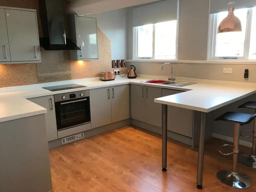 Apartment 5, Cornerhouse Apartments