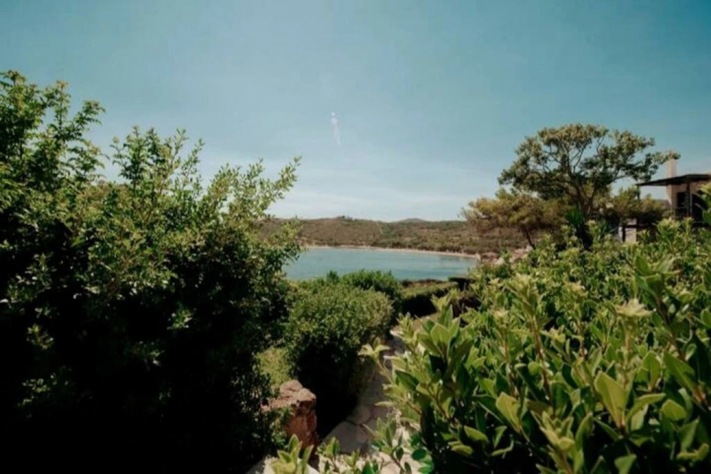Sea-Front House With Private Beach, Sounio