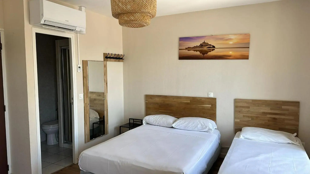 HOTEL IN PARIS