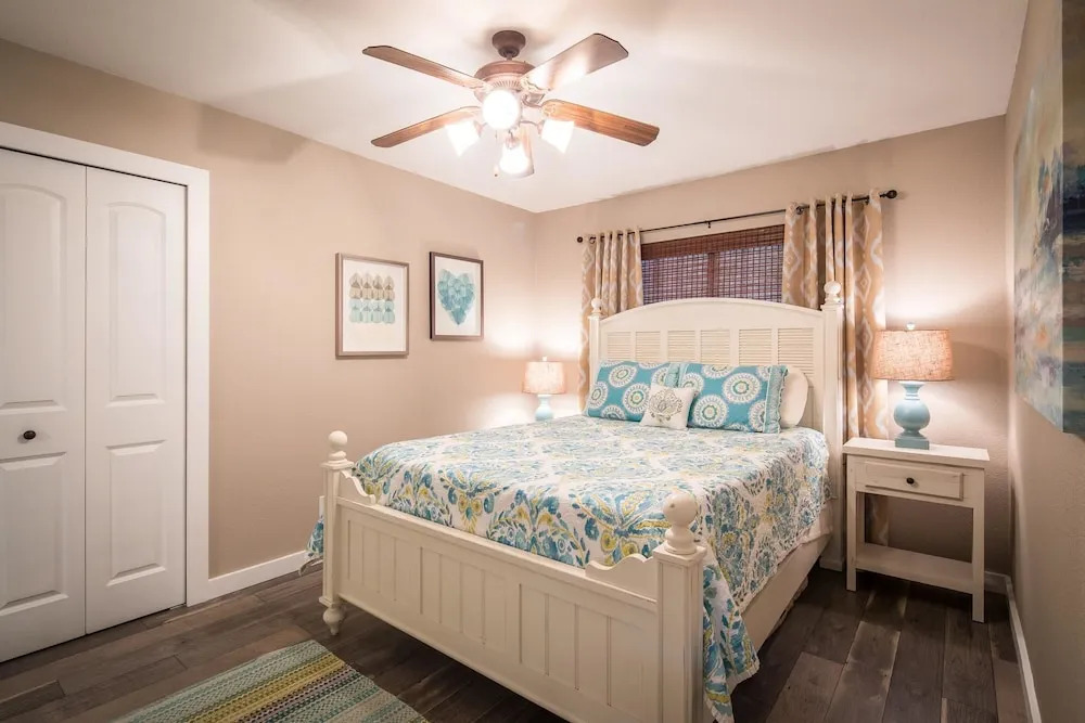 CLIFF AT CANYON LAKE - 3 Br Home