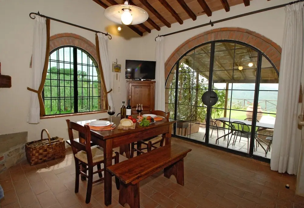 Nest in Chianti