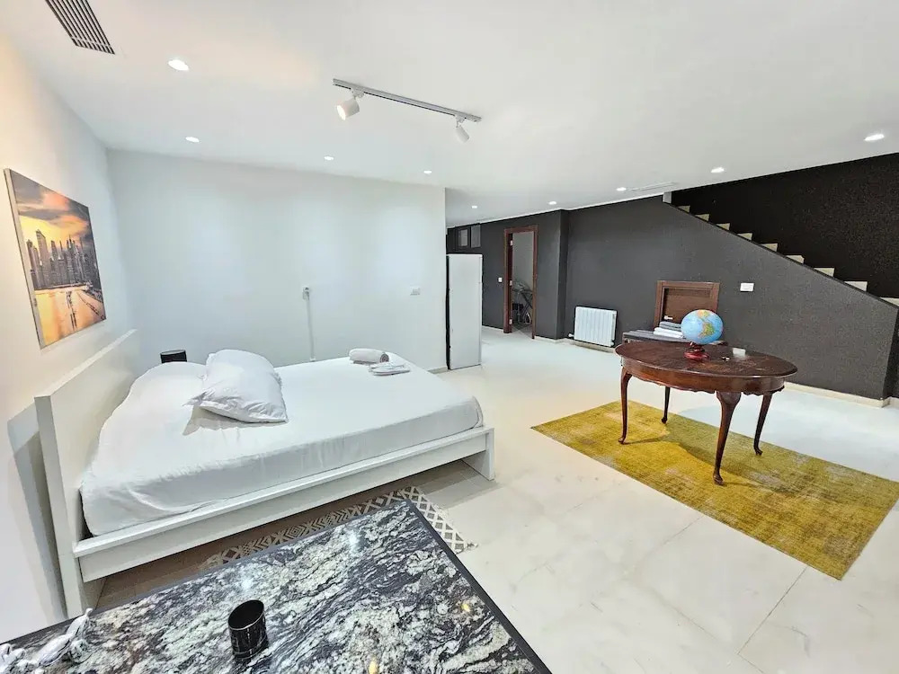 Stylish Luxe House with Garden Marsa