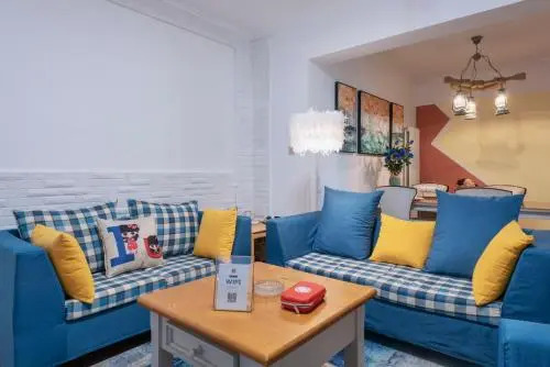 Xi’an Beilin·South Gate Subway Station· Locals Apartment 00172100