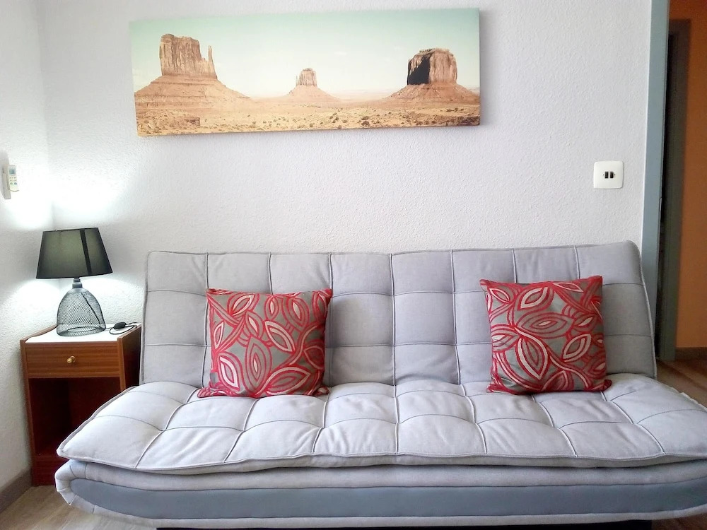 Apartment with One Bedroom in Torrevieja, with Wonderful City View, Furnished Balcony And Wifi - 100 M From the Beach