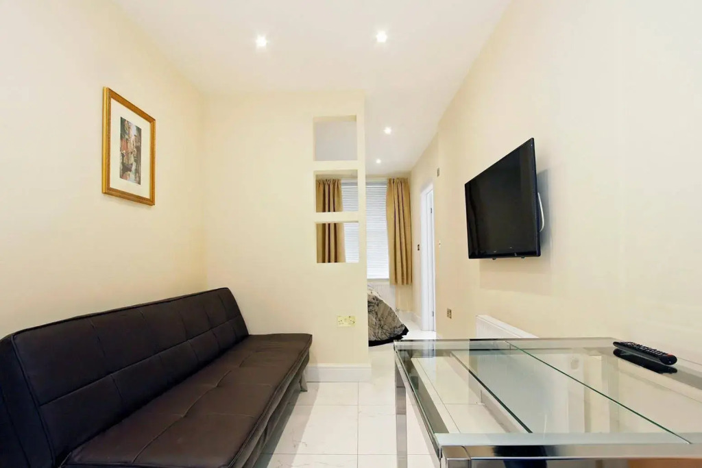 Hyde Park Rooms & Apartments