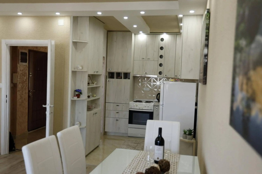 Apartment Alexandar