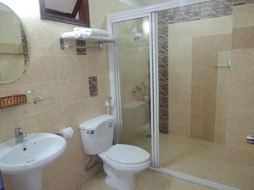 Hung Phong Hotel