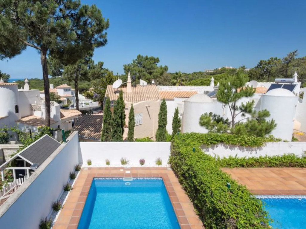 V2 GARRaO 650M FROM THE BEACH