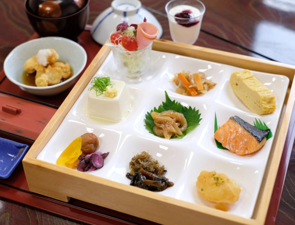 Shiitake Kaikan Taisuikaku