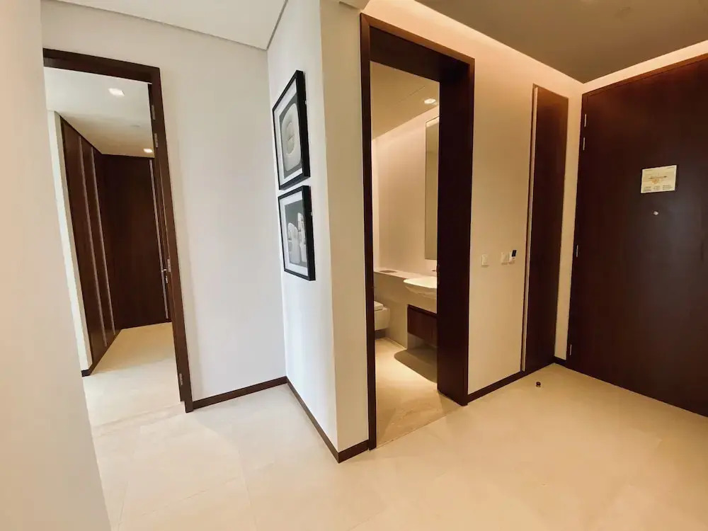SuperHost - Spacious Apartment With Balcony and Large Pool