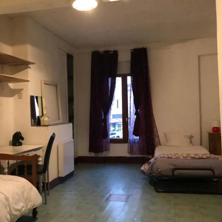 Gite spatieux,cour,entree autonome