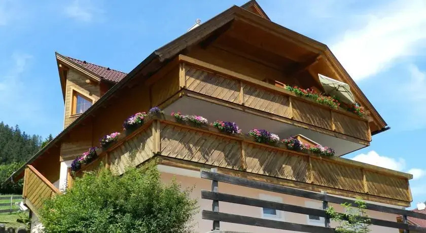 Haus Holly