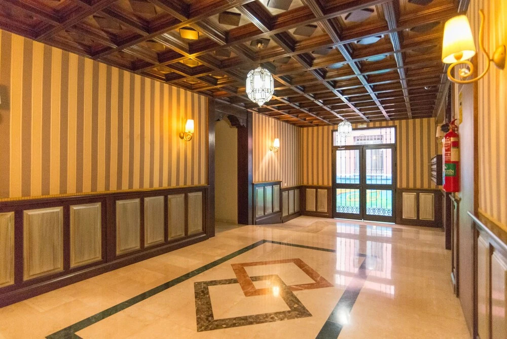 Carretería Center Apartments