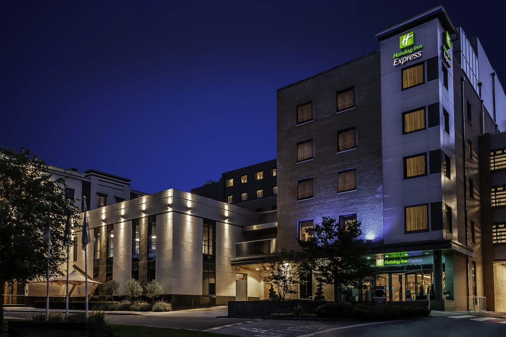 Holiday Inn Express Hotel Dublin Airport by IHG