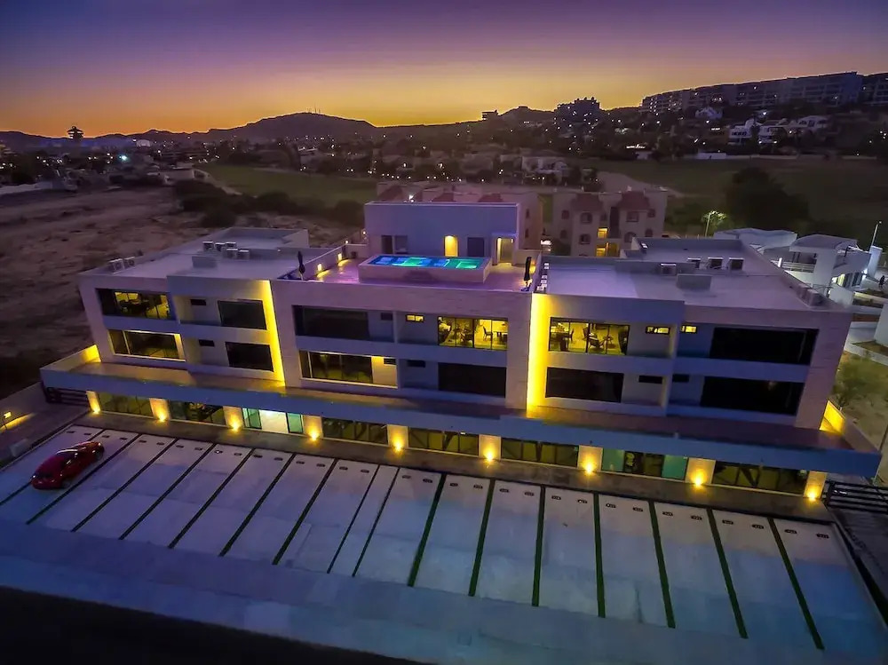 Cactus 1092 Oceanview Lux condo's w Rooftop Pool/Kitchens - Beach Access