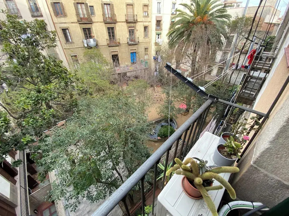 Lovely 2-bed Apartment in Barcelonas Best Location