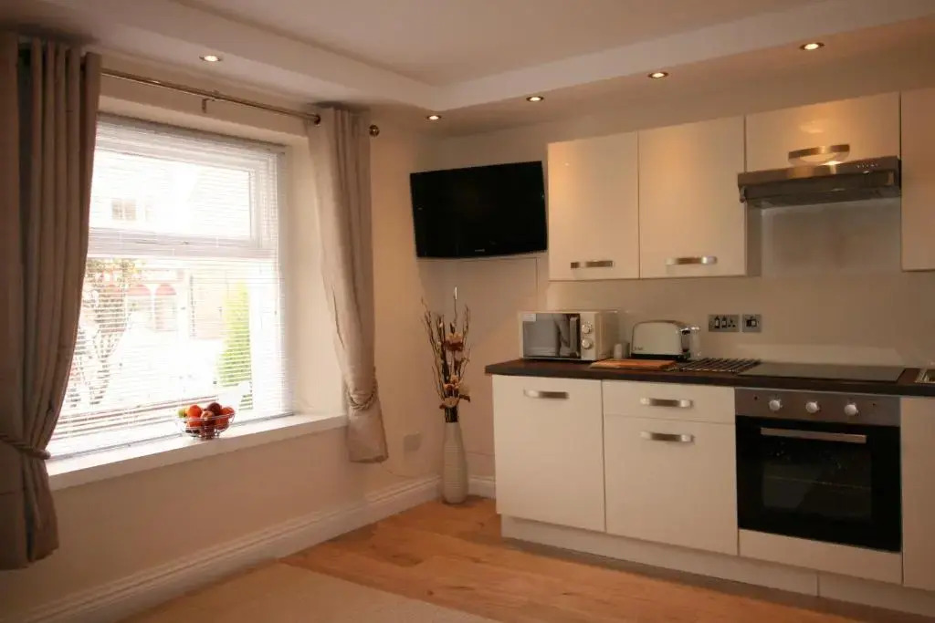 The Thomas Suite