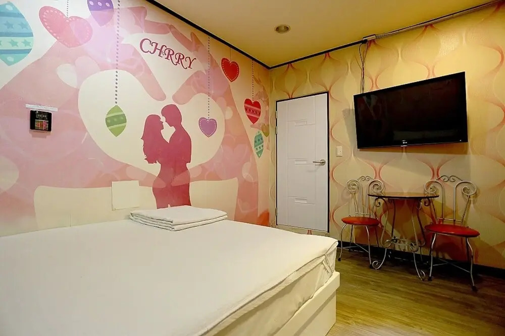 Hoegi Cherry Motel