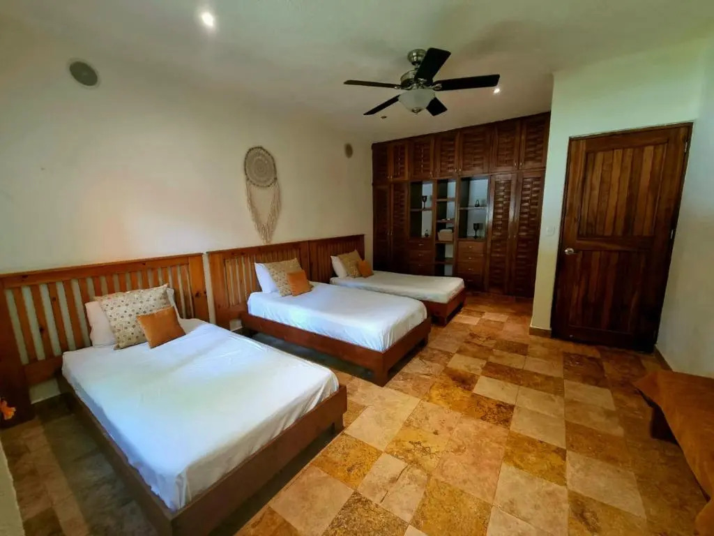 Casa Alexandra 4BR -10min 5ta y Playas! SLEEPS 11